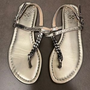 Vince Camuto chain t-strap sandals size 5.5